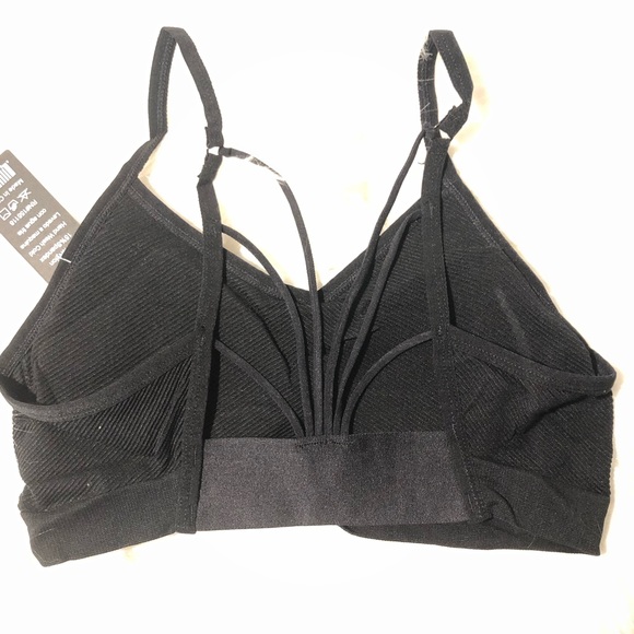 Plus Size Ribbed Cage Bras - Picture 4 of 6